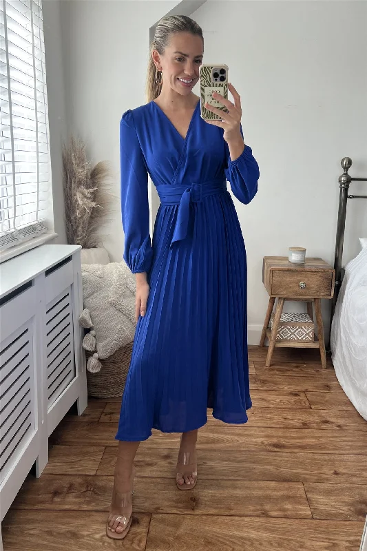 casual shift dressBlue Long Sleeve Pleated Midi Dress