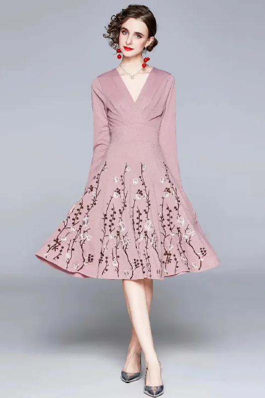 form-fitting dressDress W/ Embroidered Flower Patches